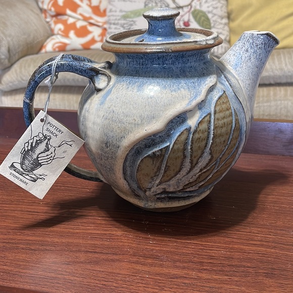 Handmade Stoneware Tea Kettle - Picture 13 of 13